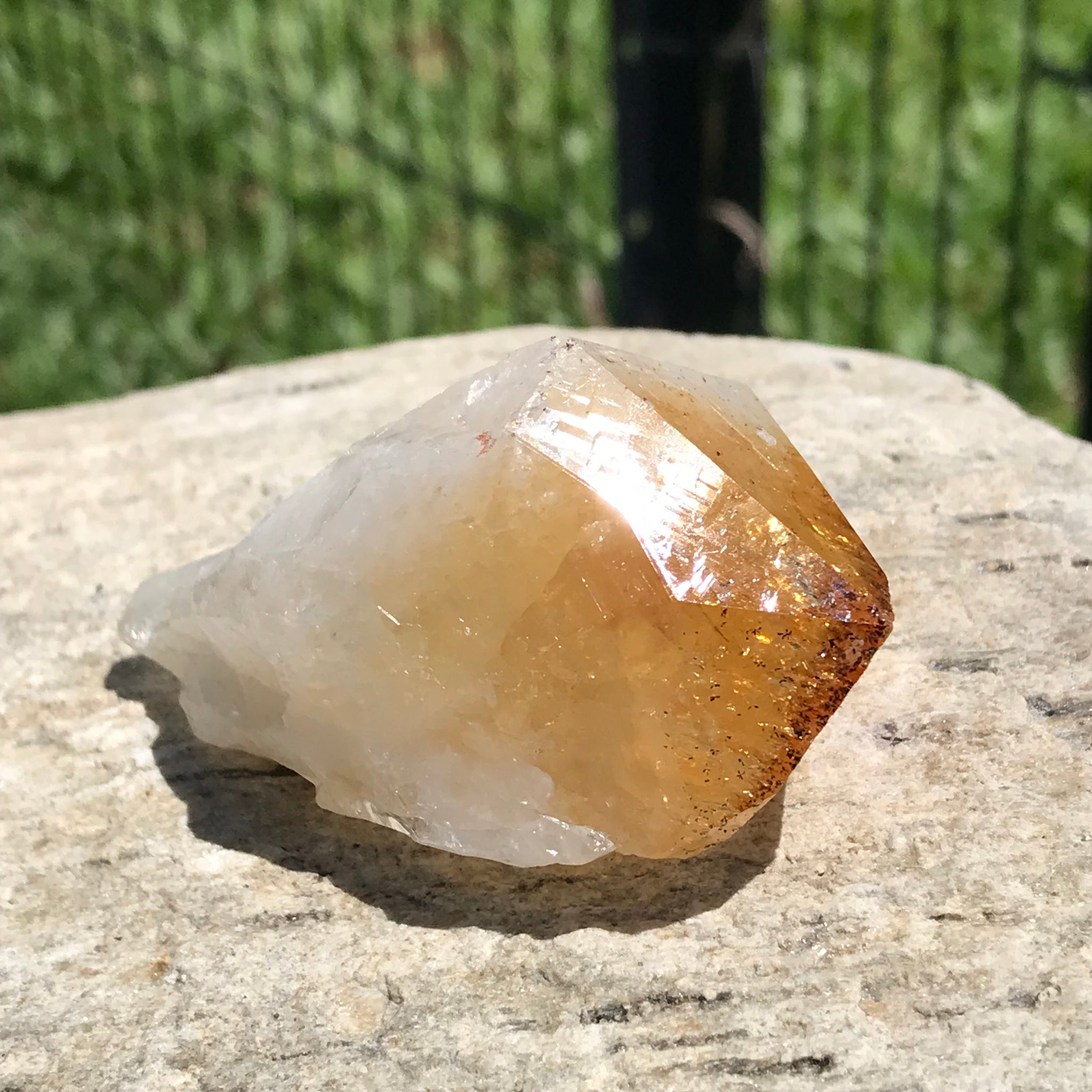 Citrine point