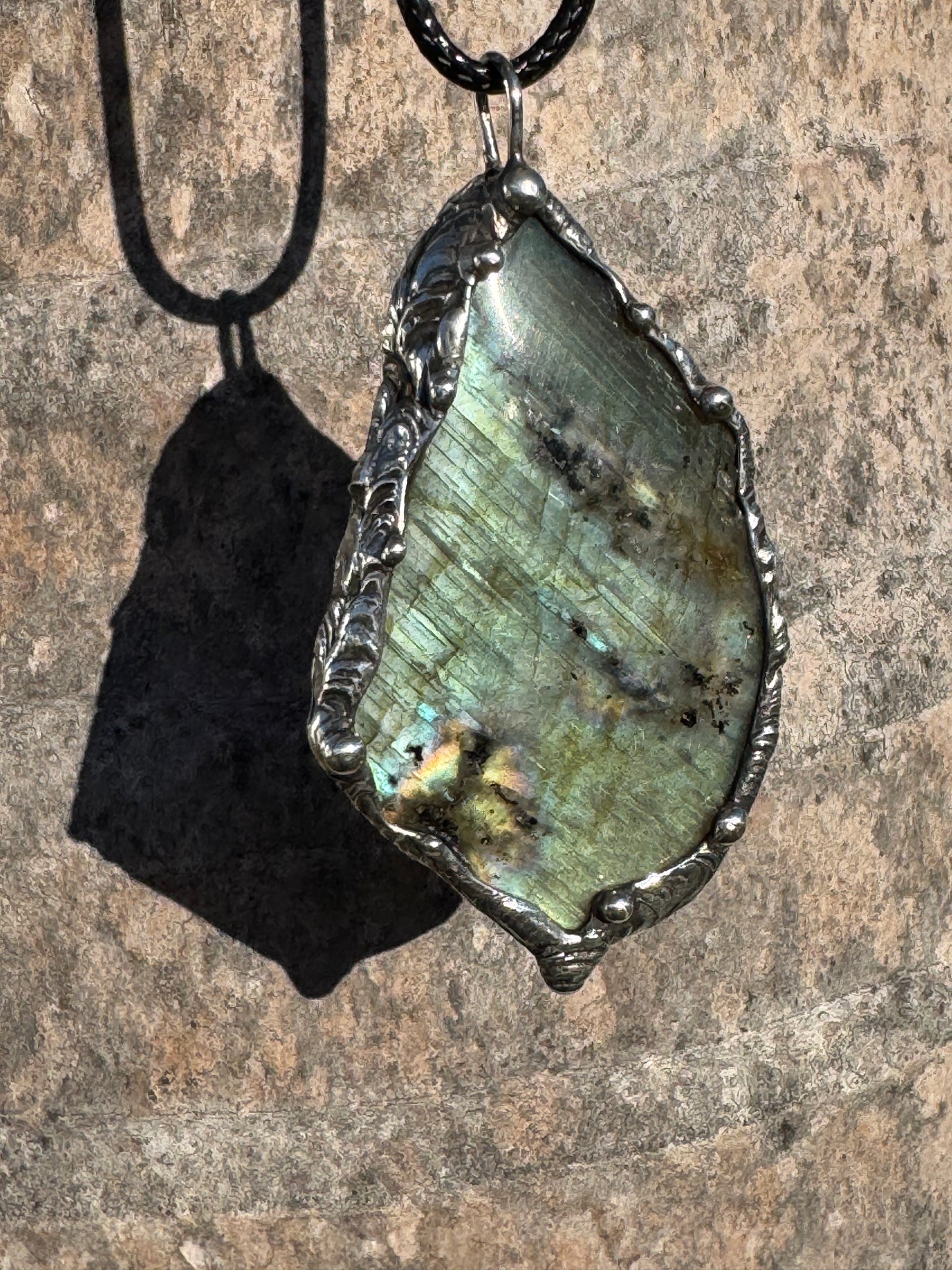 Labradorite-Aurora in Stone