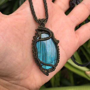 🌊 Talay Han 🌊-Blue Flash Labradorite