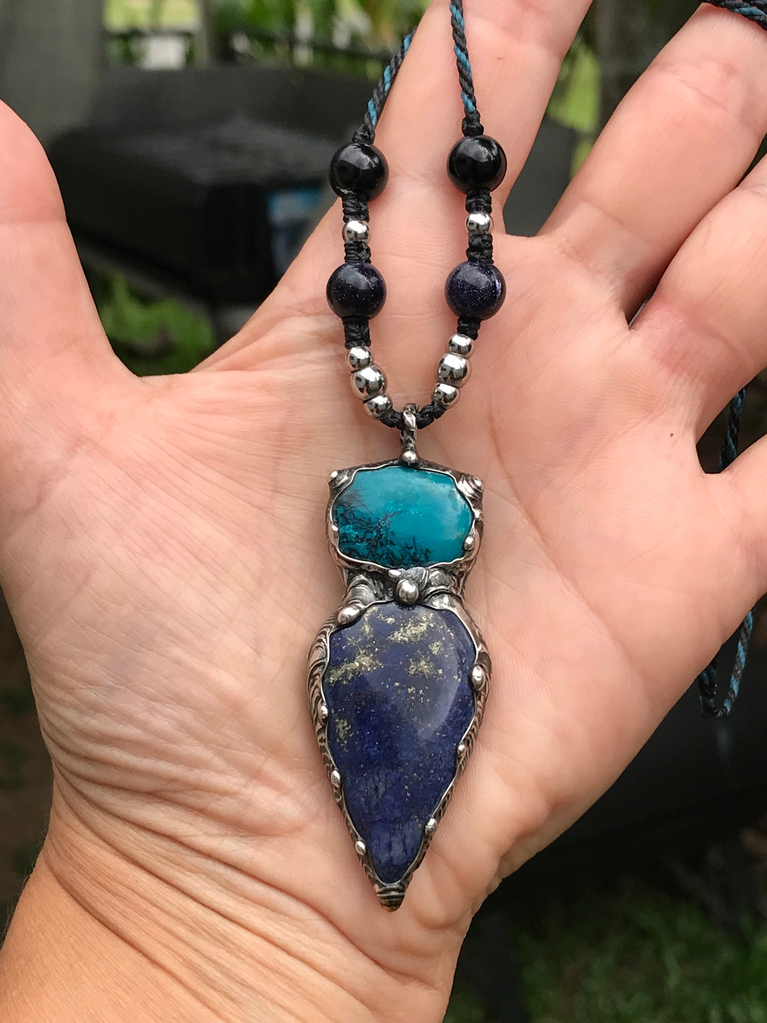 Chrysocolla and Lapis Lazuli throat chakra goddess💚💙