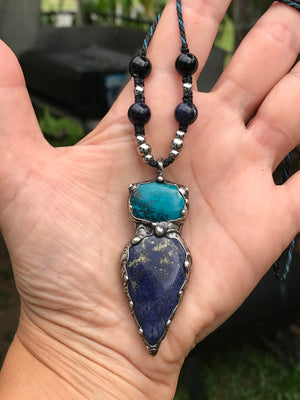 Chrysocolla and Lapis Lazuli throat chakra goddess💚💙