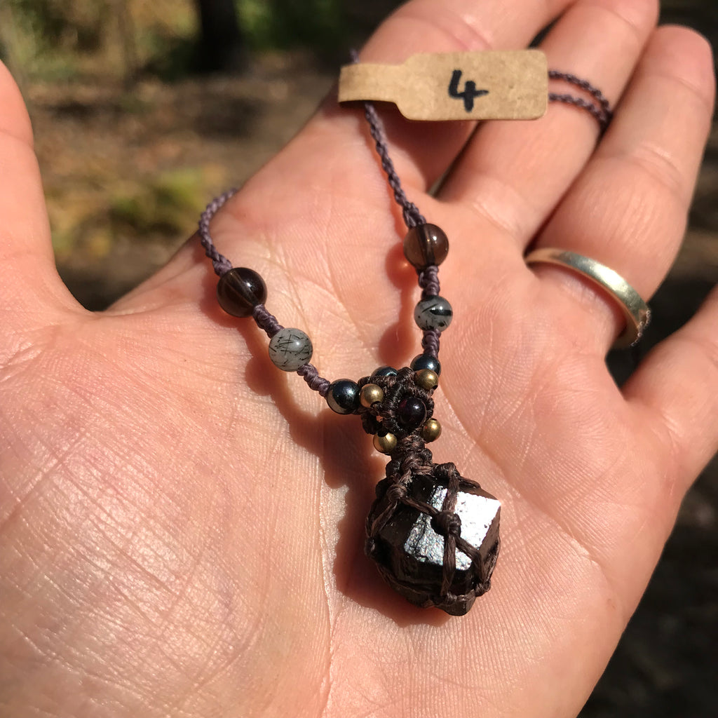 Natural Garnet Dodecahedron pendant (4)