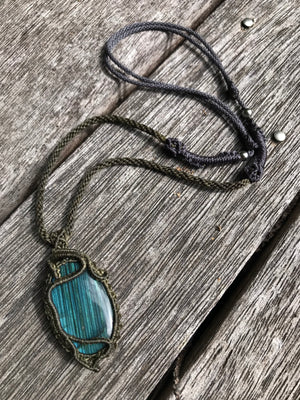 🌊 Talay Han 🌊-Blue Flash Labradorite