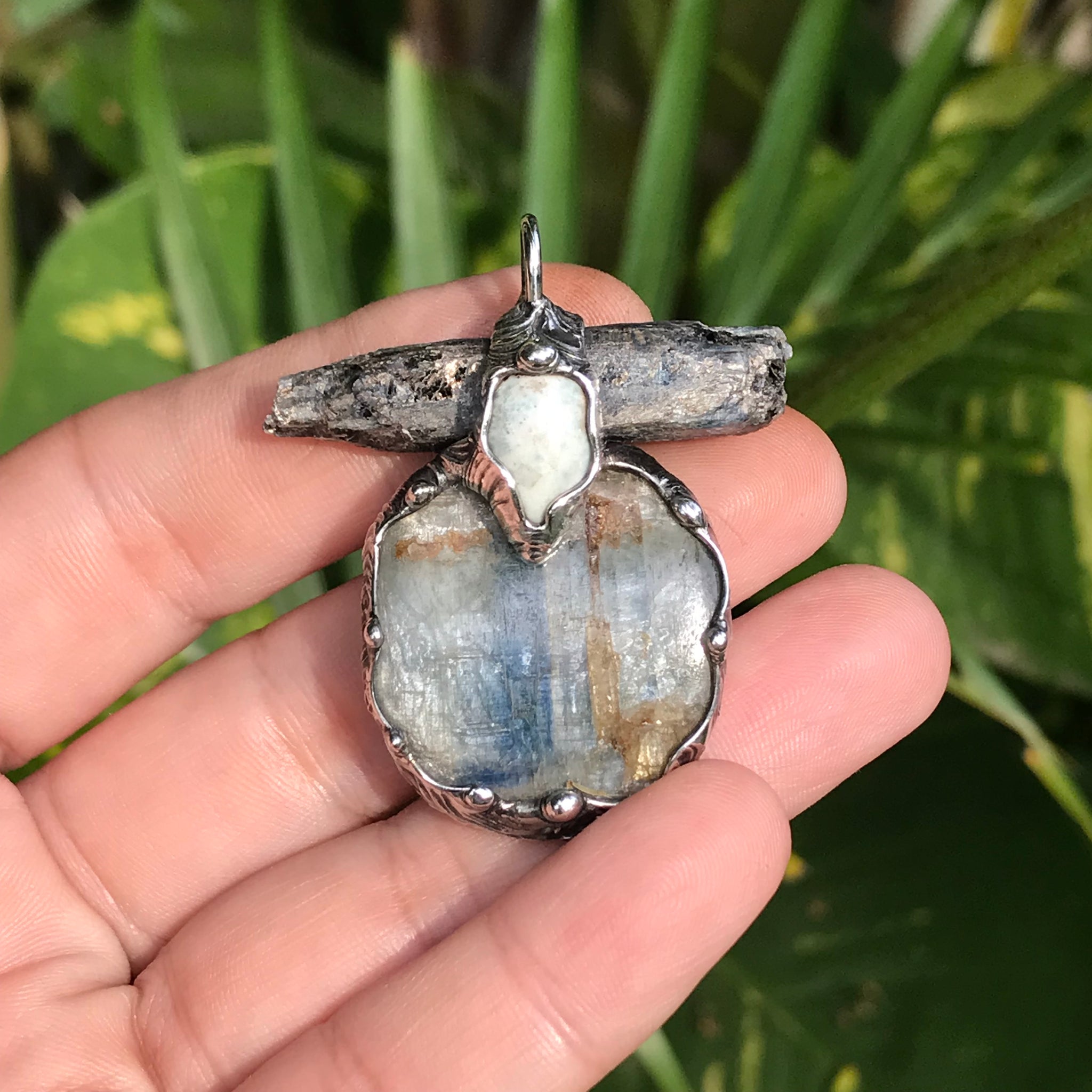 Blue polished Kyanite and Larimar pendant