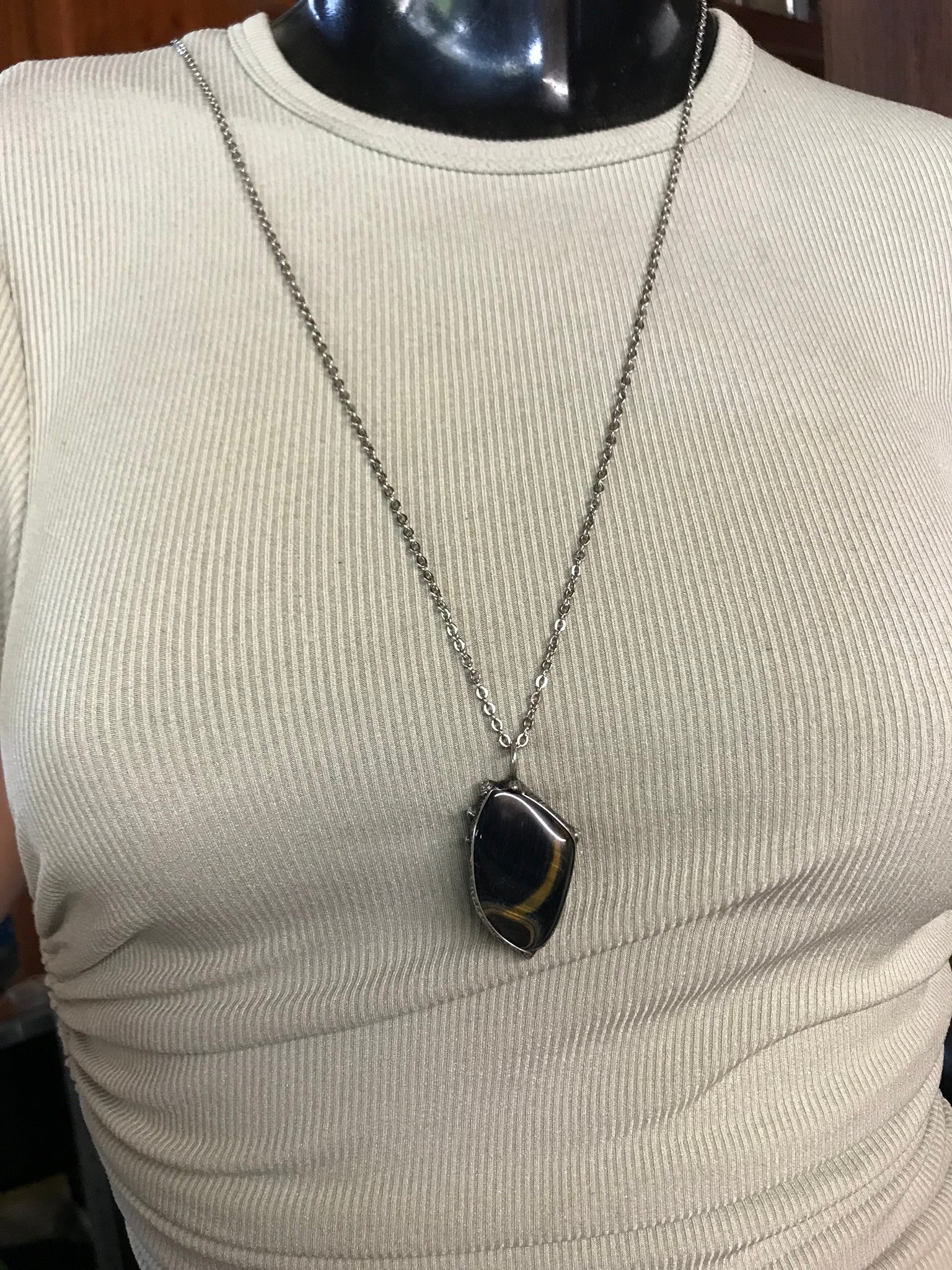 Blue Tiger eye crystal pendant