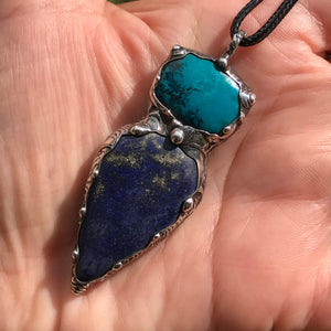 Chrysocolla and Lapis Lazuli throat chakra goddess💚💙