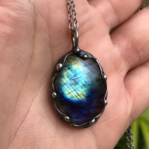 Blue flash Labradorite pendant