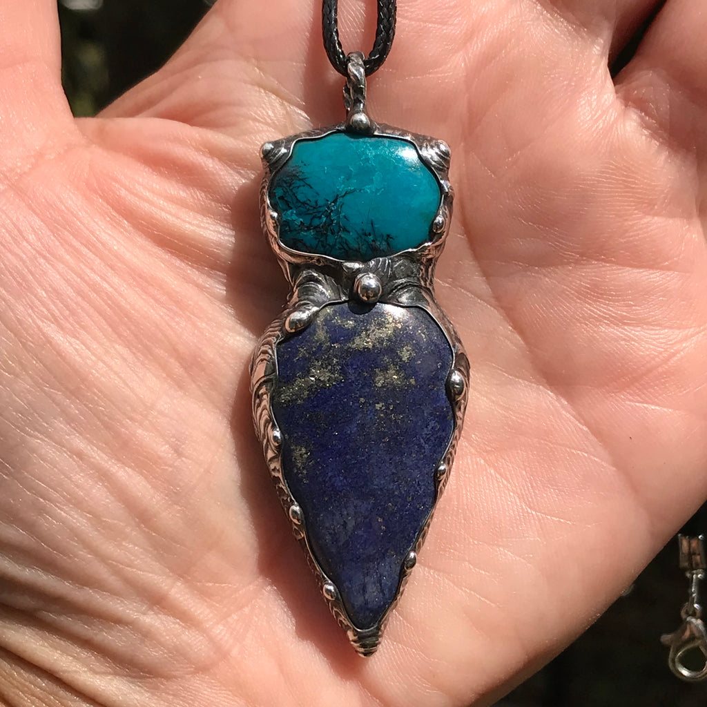 Chrysocolla and Lapis Lazuli throat chakra goddess💚💙