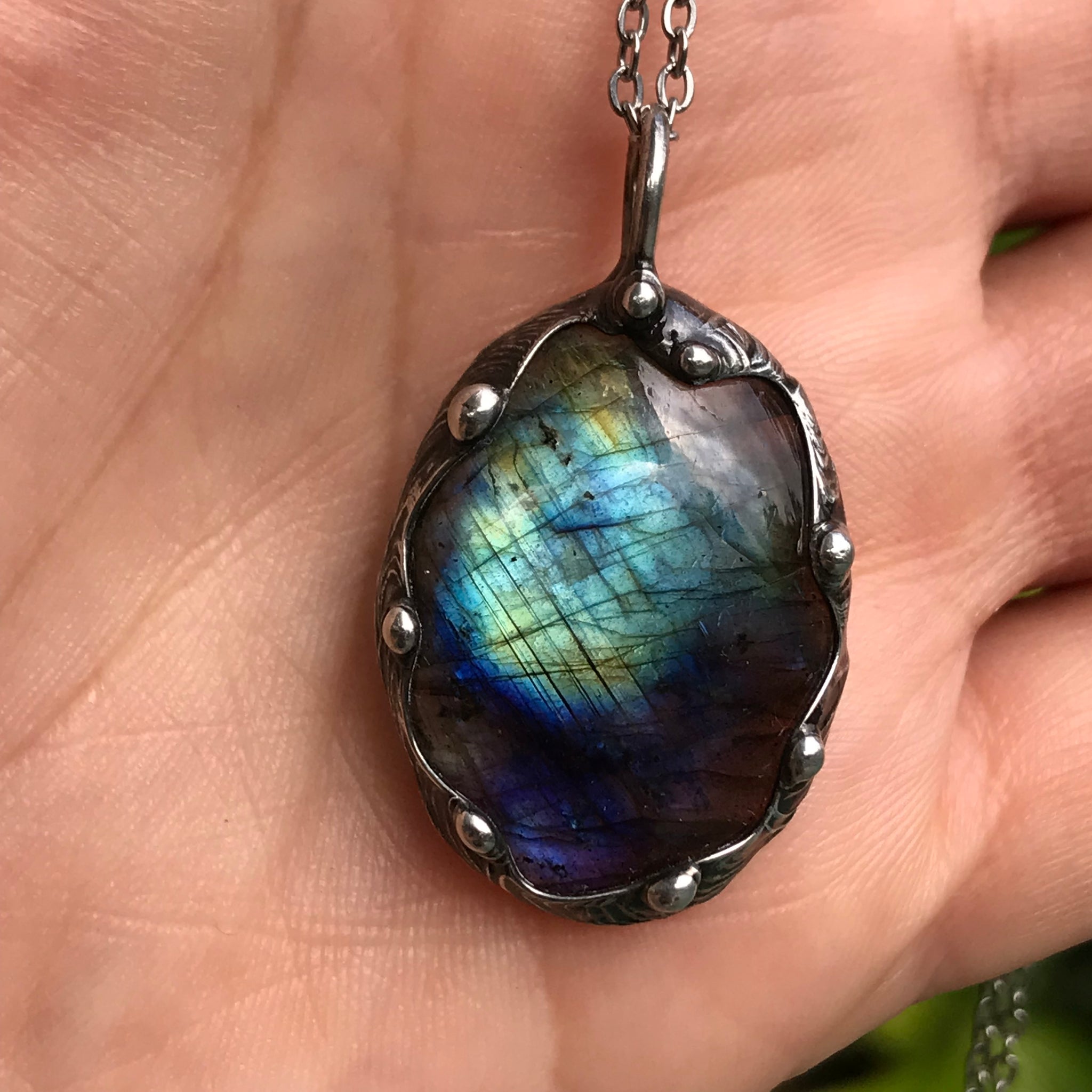 Blue flash Labradorite pendant