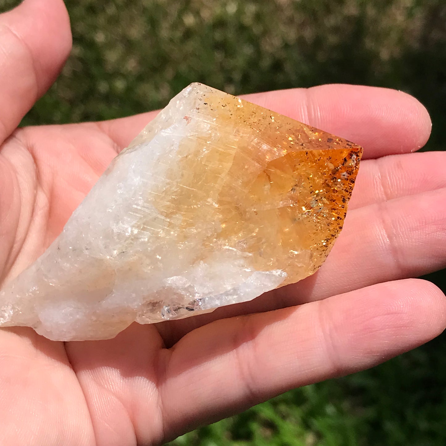 Citrine point