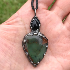 Beautiful Green Chrysoprase and black onyx pendant