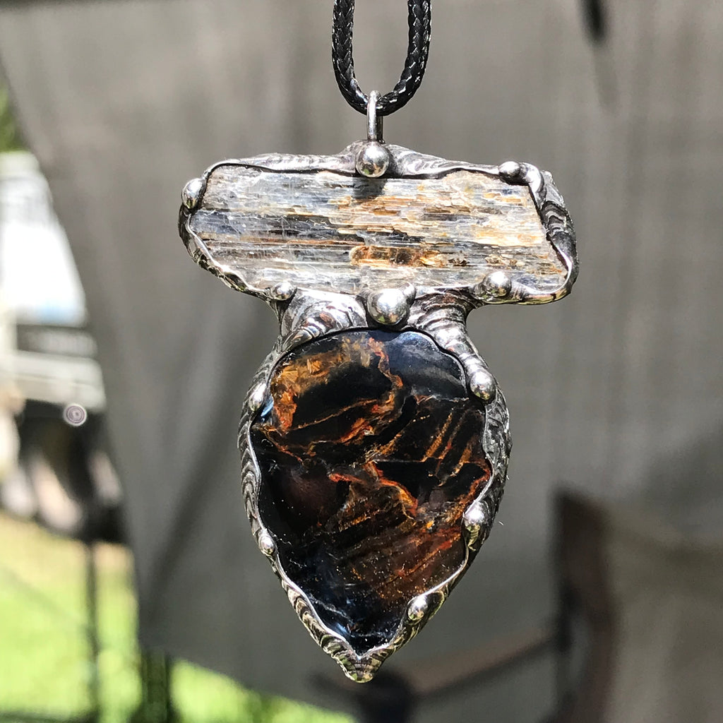 Pietersite and blue Kyanite magic
